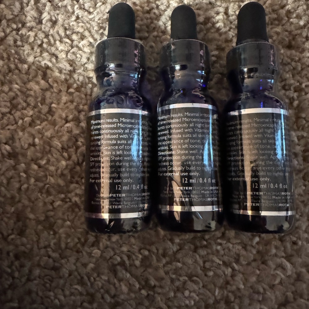 Peter Thomas Roth Retinol Fusion PM Night Serum - bundle of 3 12ml bottles - Picture 2 of 3